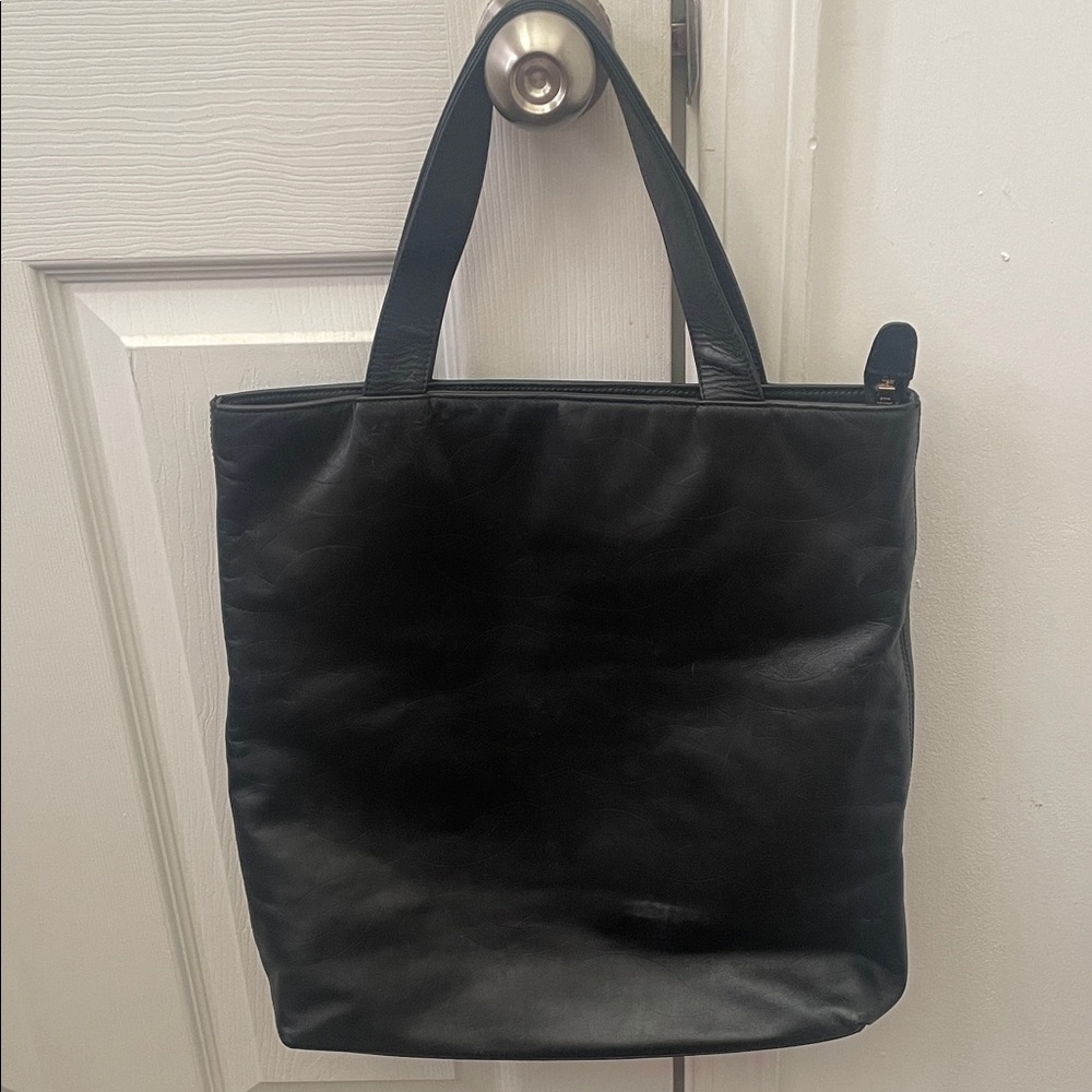 CHANEL Black Leather Handbag